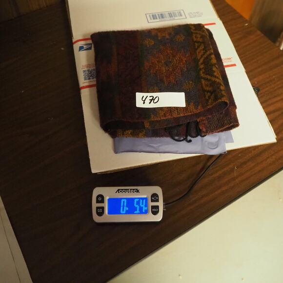 Wilsons 100% Acrylic Scarf 62" long plus 4" fringes by 15" Made in Italy - Picture 7 of 7